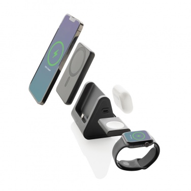 Logotrade werbemittel das Foto: Powerbase 3-in-1-Charger aus RCS Kunststoff mit Powerbank