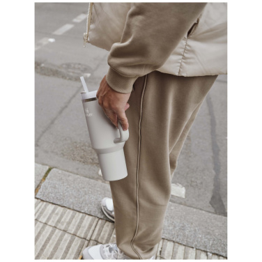 Logotrade Logogeschenke das Foto: Stanley 1200 ml Quencher H2.0 Thermobecher