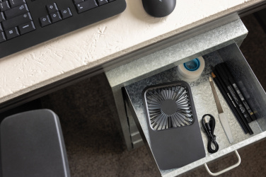Logotrade Werbeartikel das Foto: Aervina wiederaufladbarer Tischventilator aus RCS rec. ABS