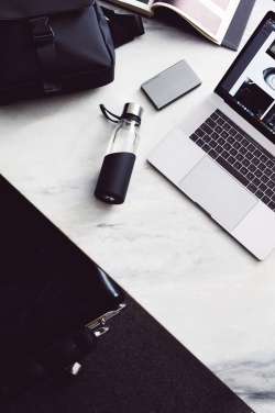 Logo trade advertising products image of: VINGA Lean Glass Water Bottle