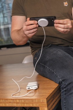 Logotrade promotional item picture of: 5W magnetic wireless charger