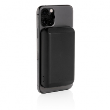 Logo trade promotional giveaways image of: Magnetic 5.000 mAh 5W wireless powerbank