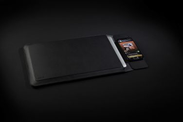 Logo trade corporate gifts image of: Swiss Peak 15W magnetic charging laptop sleeve 14-15,6"