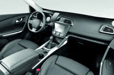 Logo trade promotional gifts picture of: 15W magnetic car charger