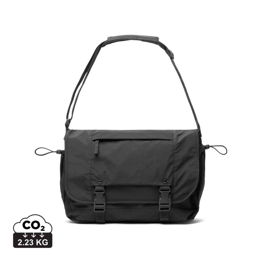 Logo trade promotional gifts picture of: KENTO URBAN RCS recycled nylon 15.6 inch Messenger
