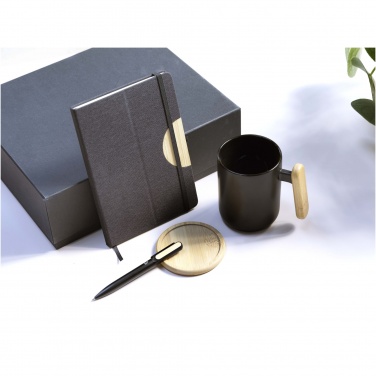 Logotrade ärikingid pilt: Kinkekomplekt Laura A5 märkmiku, pastaka ja kruusiga