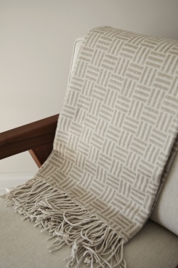 Logotrade firmakingituse foto: VINGA Lenox tekk