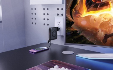 Logotrade firmakingituse foto: Urban Vitamin Oxnard 5 in 1 65W universaalne laadija