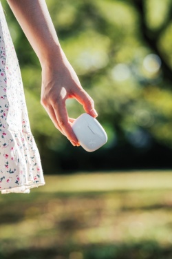 Logotrade reklaamkingituse foto: RCS taaskasutatud plastist Liberty Pro juhtmevabad kõrvaklapid