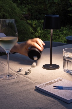 Logo trade reklaamkingid foto: Zenic RCS taaskasutatud plastikust USB taaslaetav laualamp