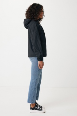 Logotrade firmakingid pilt: Iqoniq Logani taaskasutatud polüestrist tuulejope