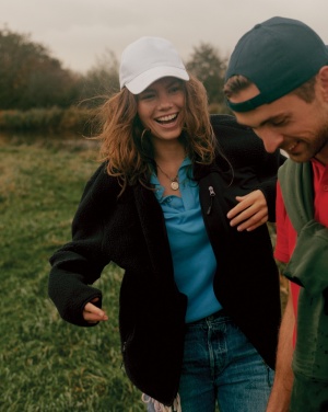 Logo trade meened foto: Iqoniq Diran taaskasutatud polüestrist fliisjope