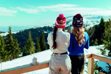 Logotrade meene foto: Jõuluteks kootud müts LED valgustusega