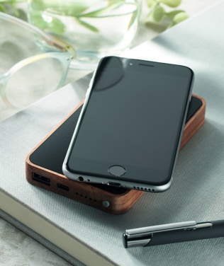 Logotrade meened pilt: Juhtmeta 4000 mAh akupank