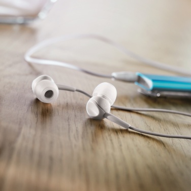 Logo trade reklaamtooted foto: Nööpkõrvaklapid