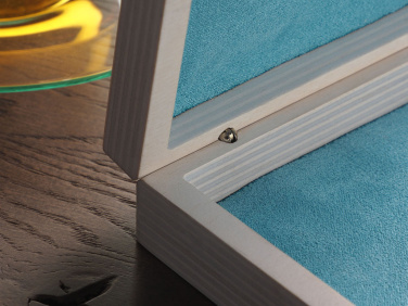 Logo trade ärikingid foto: Puidust kast 1819121