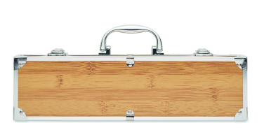 Logotrade meene foto: TOOLDERA roostevabast terasest grillitööriistad