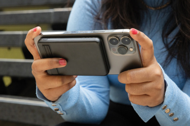 Logotrade meene foto: Zen RCS plastk 5000 mah 5W magnetiline bambusest akuank