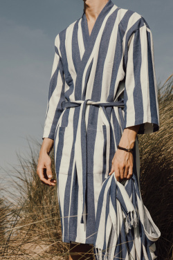 Logotrade meened pilt: VINGA Ornos GRS hommikumantel L/XL