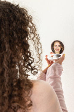 Logo trade reklaamtooted foto: Lumora LED laetav meigipeegel