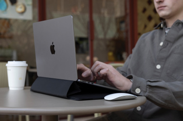 Logotrade reklaamkingituse foto: XD Design sülearvutiümbris 14”