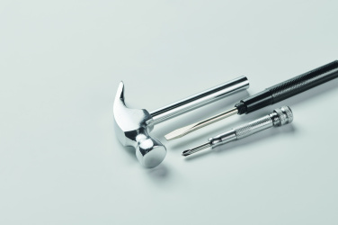 Logotrade ärikingituse foto: CLAW IT süsinikterasest haamer ja kruvikeeraja