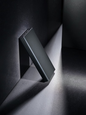 Logo trade mainoslahja ja liikelahja tuotekuva: Terra RCS 18W virtapankki 10000mAh kierrätetystä alumiinista