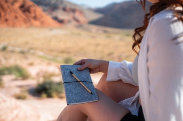 Logotrade liikelahjat mainoslahjat tuotekuva: Bambuinen infinitykynä kumilla