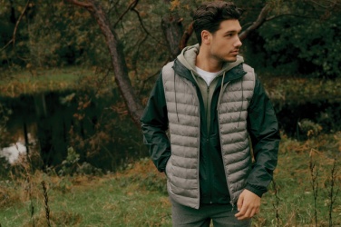 Logotrade mainoslahjat kuva: Iqoniq Logan kevyt takki kierrätyspolyesteristä