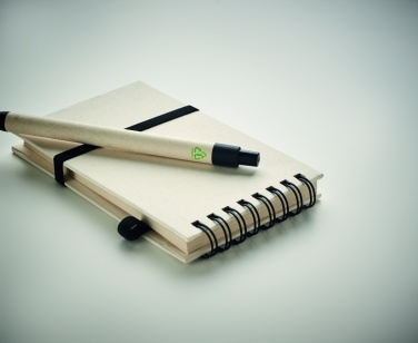 Logo trade liikelahjat tuotekuva: A6 muistikirja kynällä