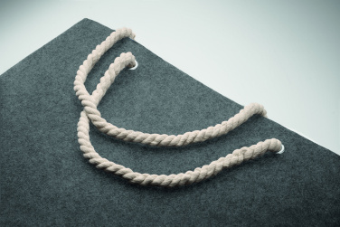 Logotrade mainoslahjat ja liikelahjat tuotekuva: RPET-huopainen rantalaukku