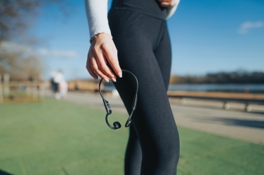 Logotrade dāvanas foto: Urban Vitamin Glendale RCS rplastmasas gaisu vadošas austiņas