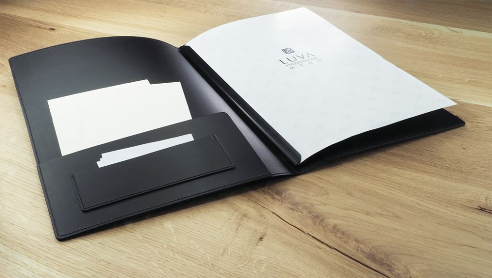 Logotrade biznesa dāvanas foto: Viesnīcas numura mape Ambiente 1207094