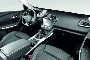 Logotrade logo dāvanas foto: 15 W magnētiskais automašīnas lādētājs