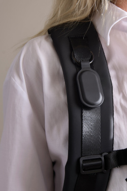 Logotrade biznesa dāvanas foto: VINGA Baltimore RCS atslēgu piekariņš ar meklētāju (Dual)