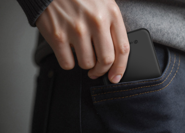 Logotrade dāvanas foto: Urban Vitamin Pomona 5000mAh Qi2.2 25W magnētiskā pārnēsājamā baterija