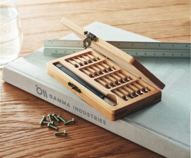 Логотрейд pекламные cувениры картинка: Набор инструментов