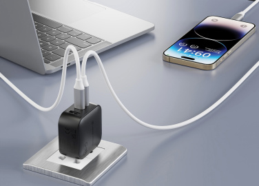 Лого трейд бизнес-подарки фото: Urban Vitamin Santa Cruz RCS rplastc 70W GAN зарядное устройство