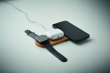 Логотрейд pекламные cувениры картинка: 3 in 1 15W wireless charger