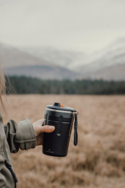 Лого трейд pекламные подарки фото: Кружка для кофе Nordic Drift Trail RCS с замком и защитой от протекания, модель 350.