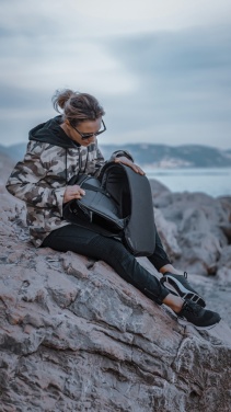 Logotrade kampanjprodukter bild: Bobby Hero Regular, stöldskyddad ryggsäck