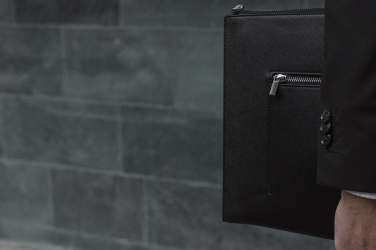 Logotrade kampanjprodukter bild: VINGA Bermond RCS 16" laptopfodral